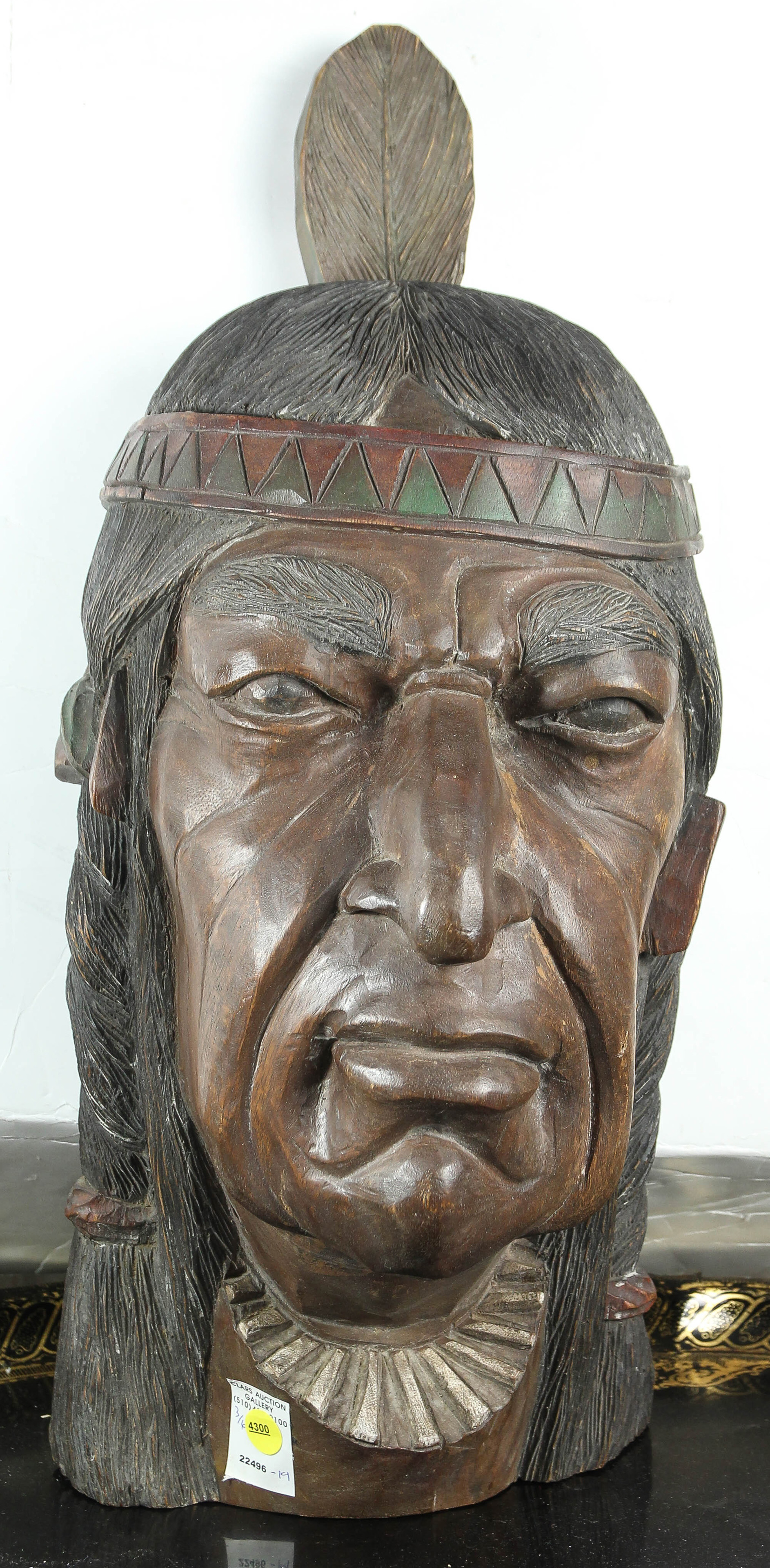 NATIVE AMERICAN STYLE CARVED WOOD 3a6676