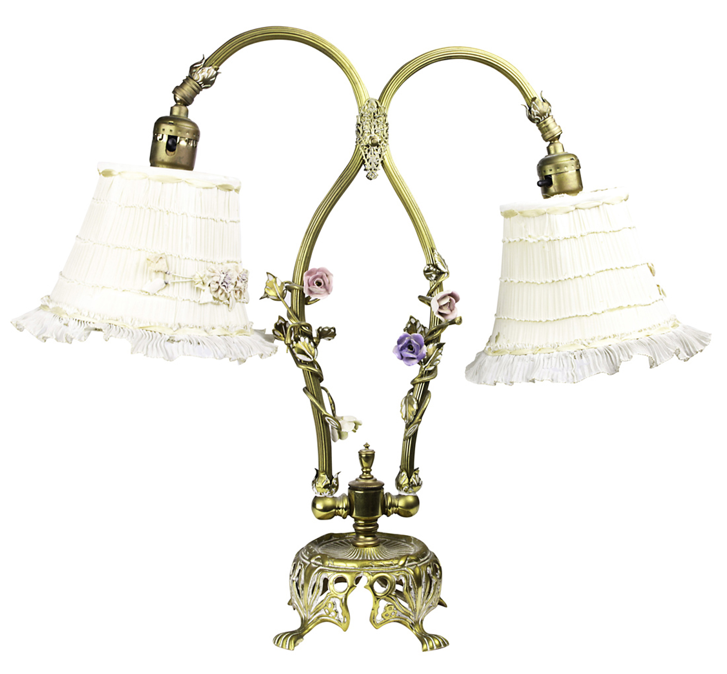 A FRENCH TOLE STYLE TABLE LAMP