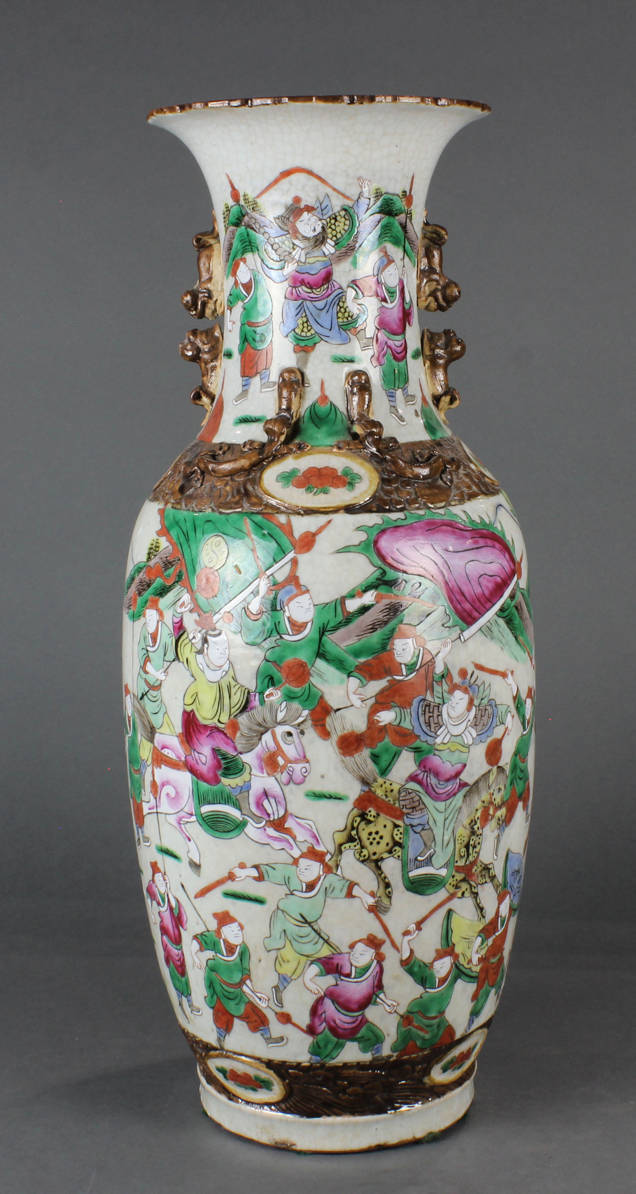 LARGE CHINESE FAMILLE ROSE VASE 3a6791