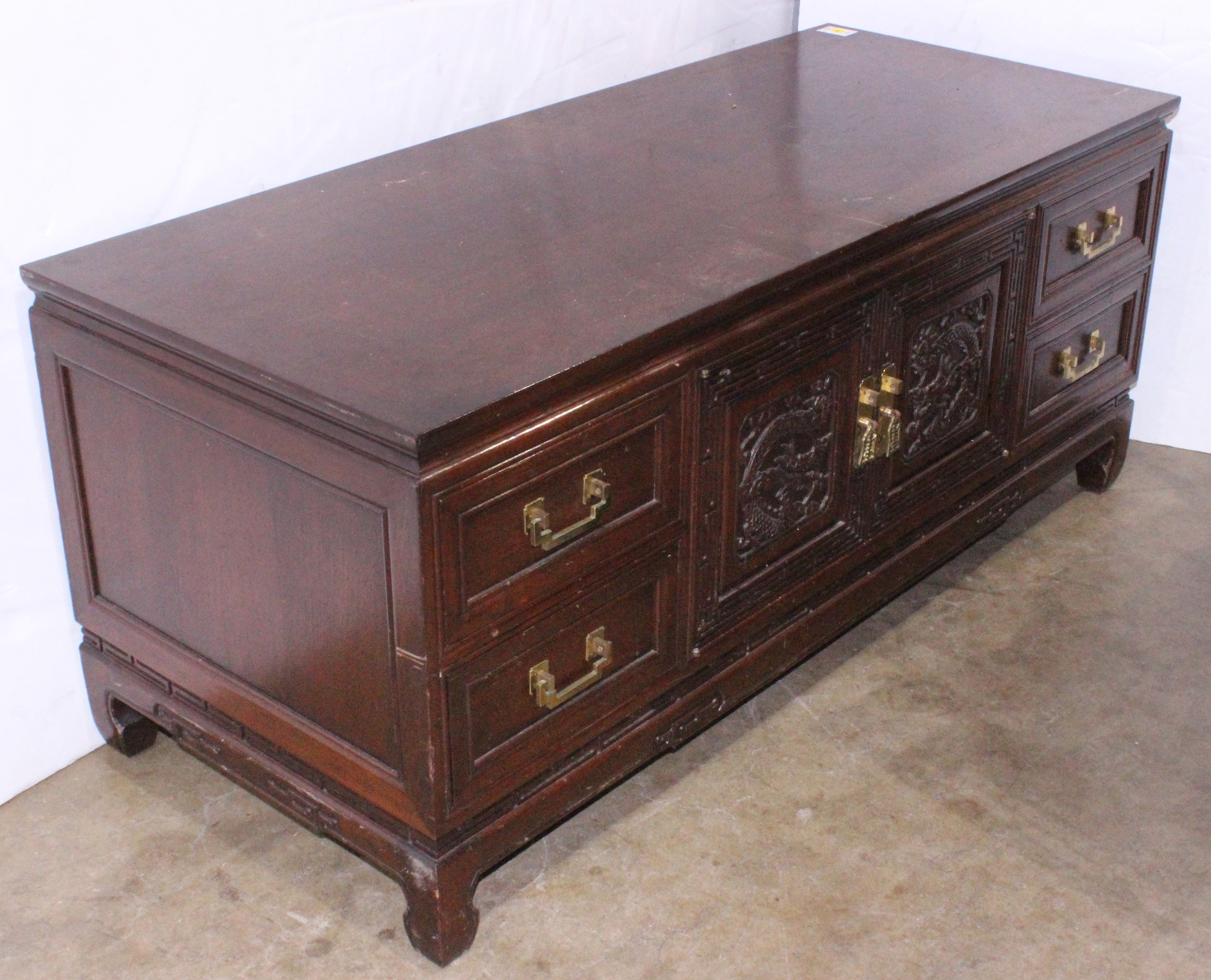 CHINESE HARDWOOD CABINET Chinese 3a681b