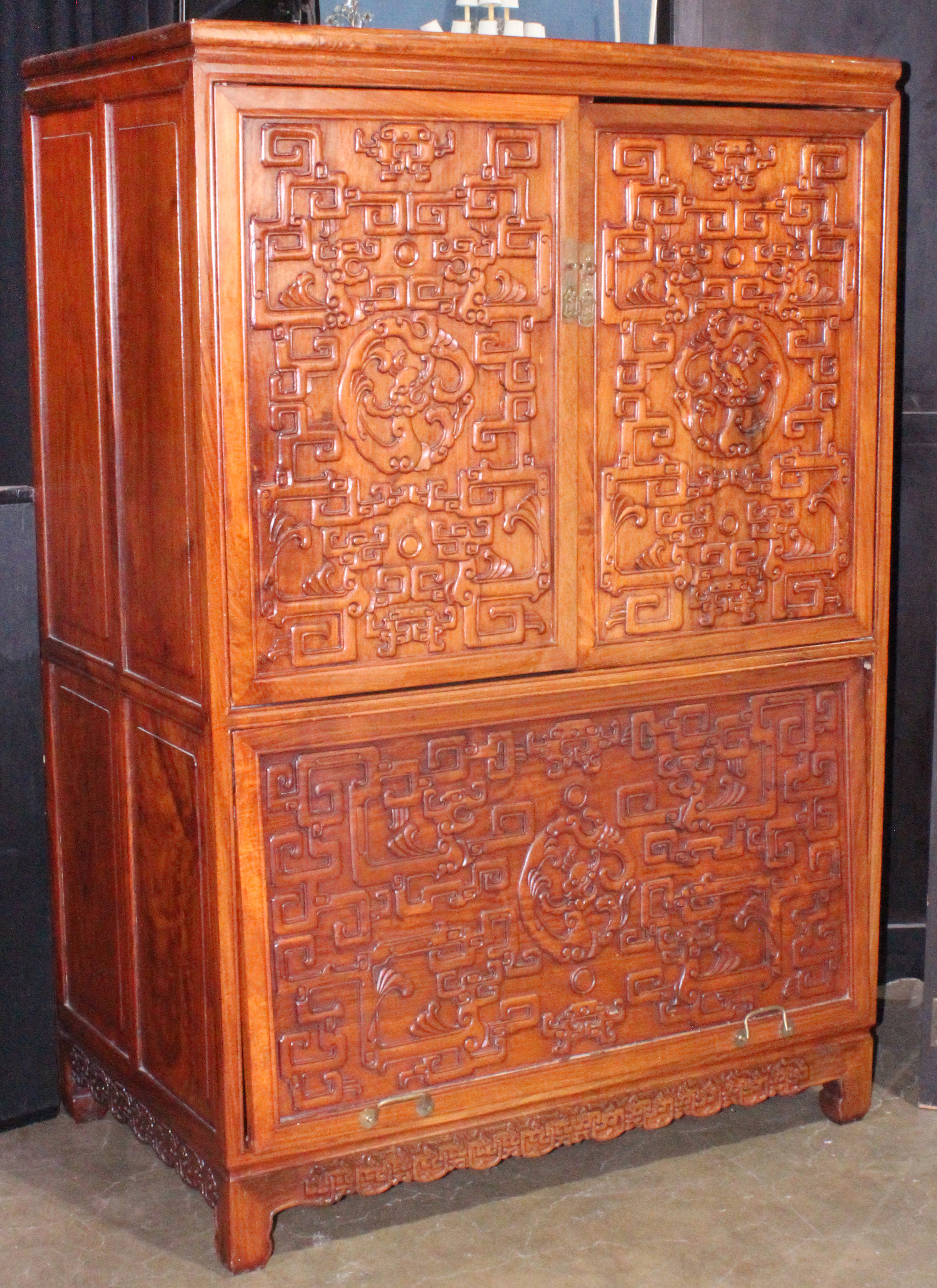 CHINESE HARDWOOD CABINET Chinese