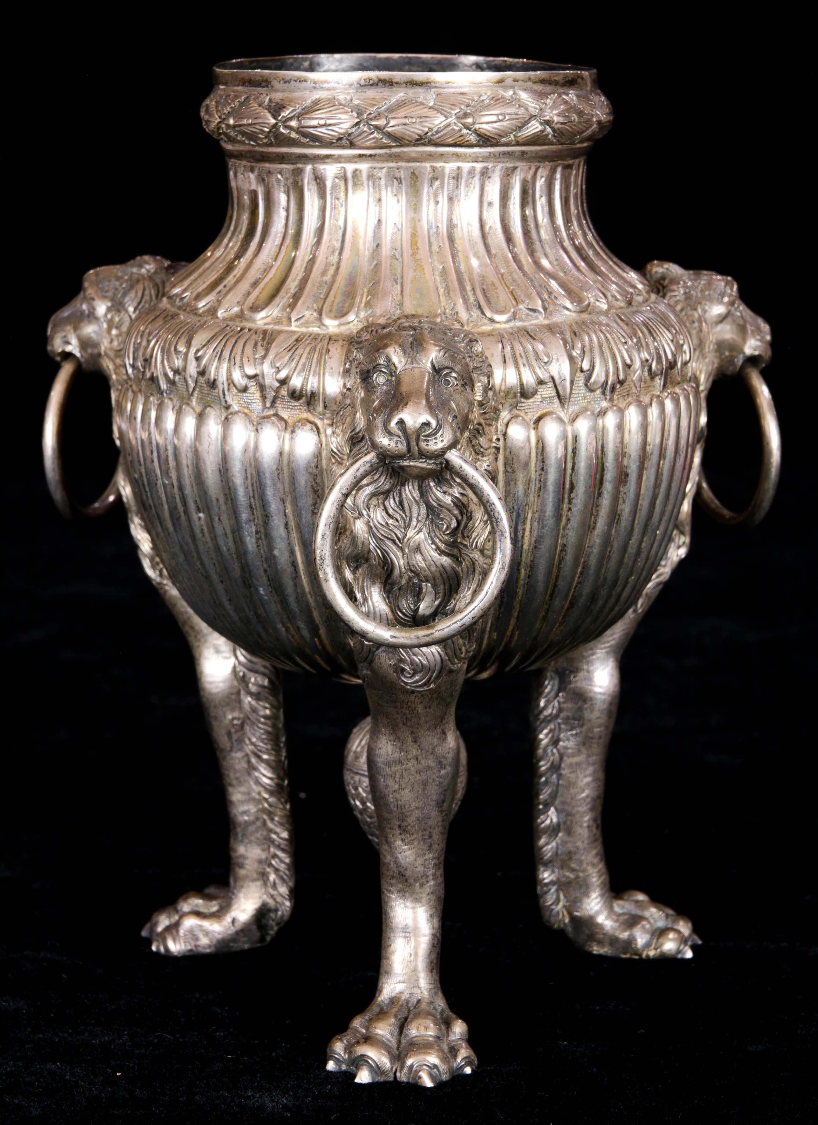 A CONTINENTAL SILVER TRIPOD URN 3a6886