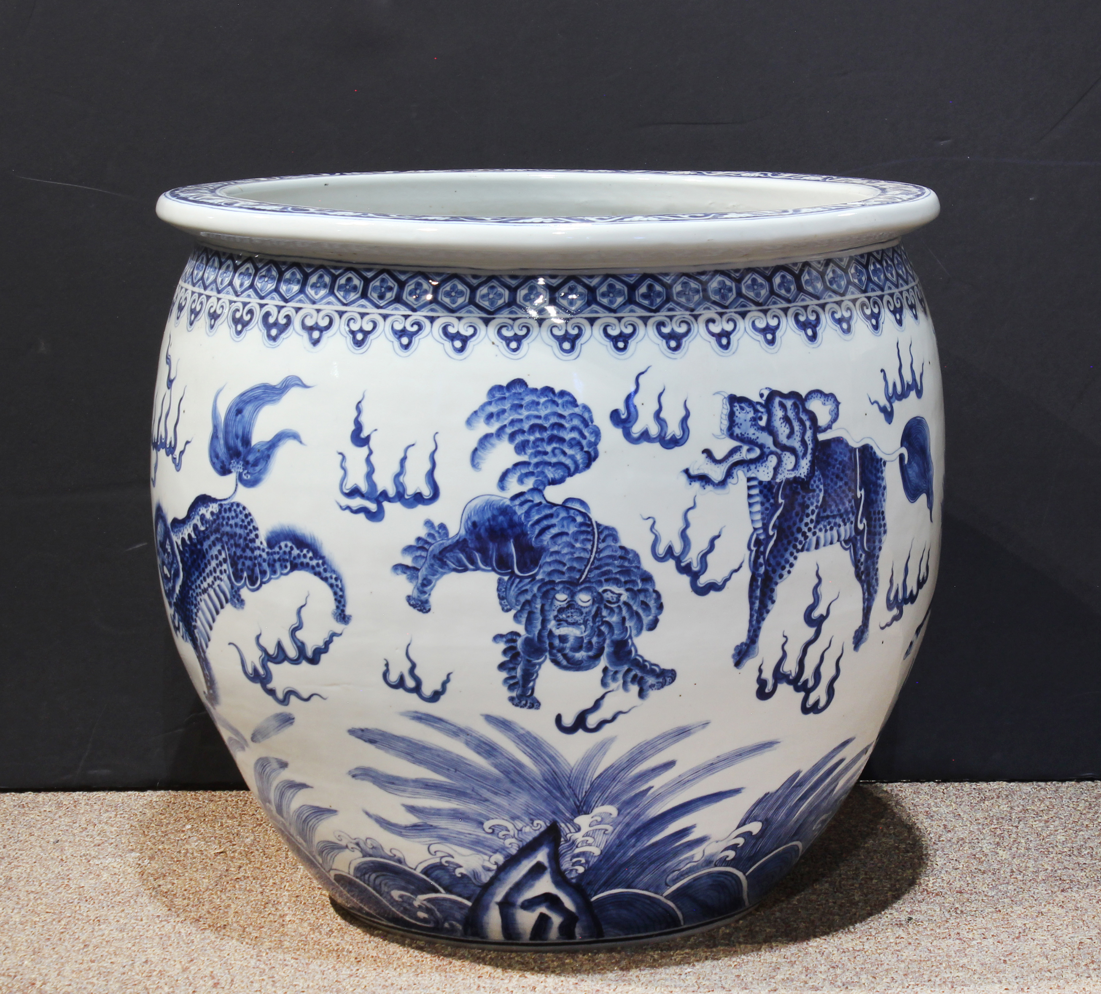 CHINESE BLUE AND WHITE FISH BOWL