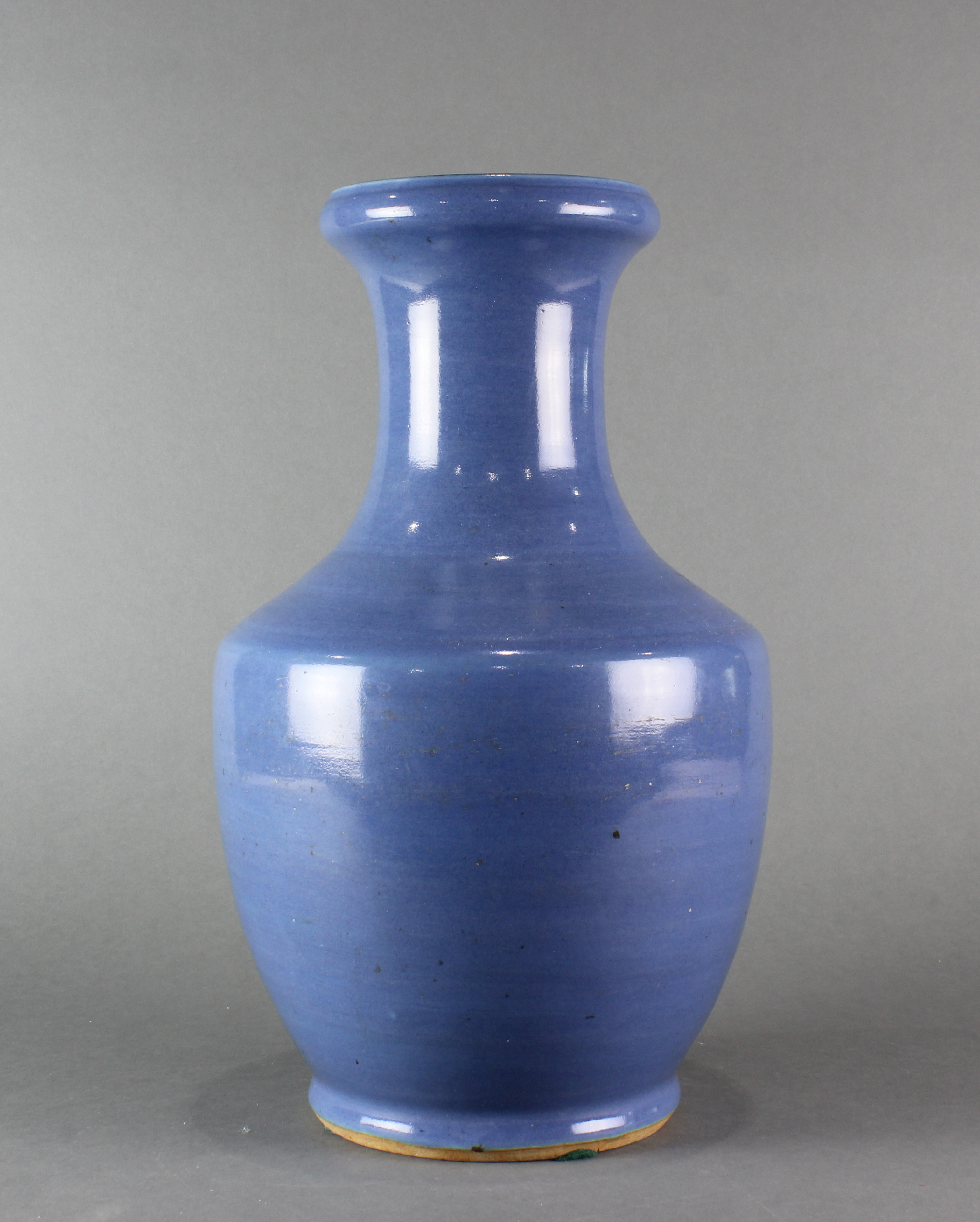 CHINESE POWDER BLUE VASE Chinese 3a6a0b