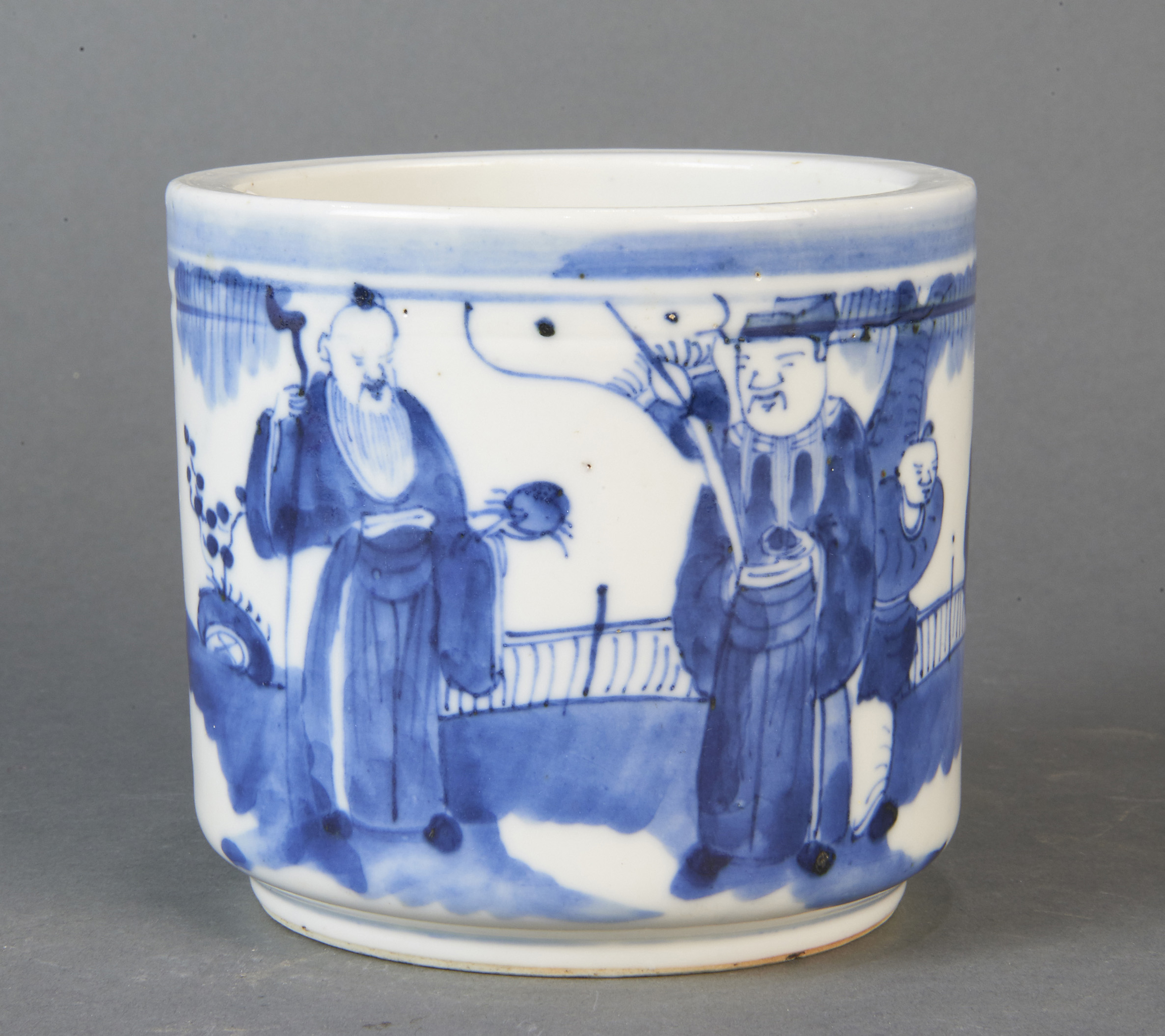 CHINESE BLUE AND WHITE BRUSH POT Chinese