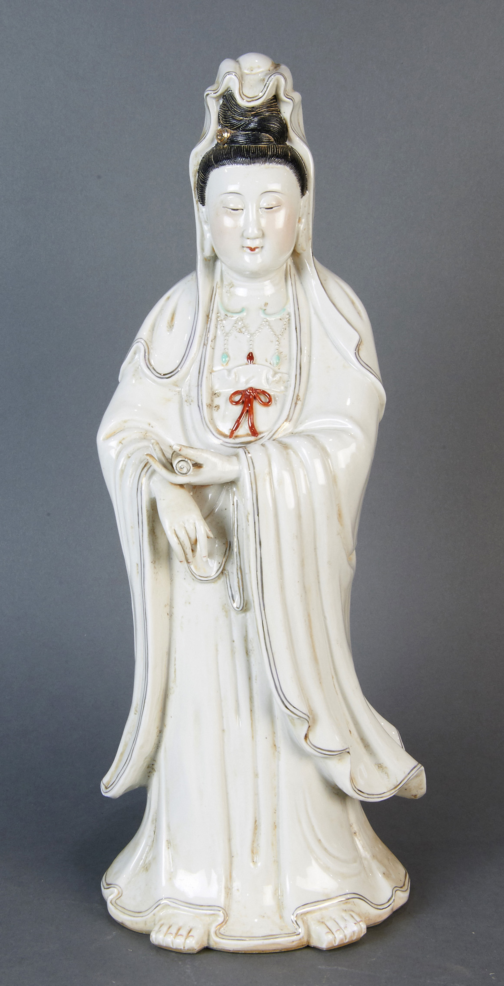 CHINESE FAMILLE ROSE STANDING FIGURE