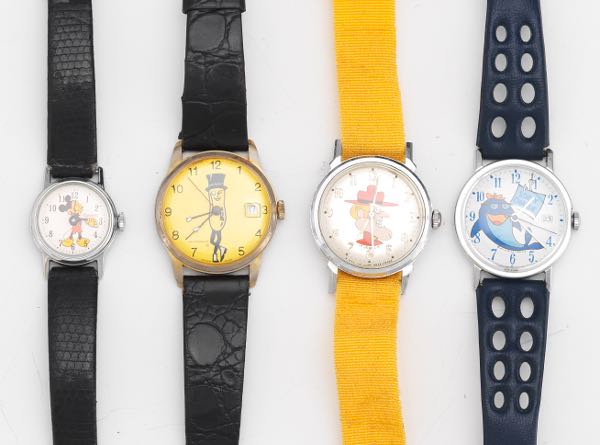 FOUR CHARACTER WRISTWATCHES  35