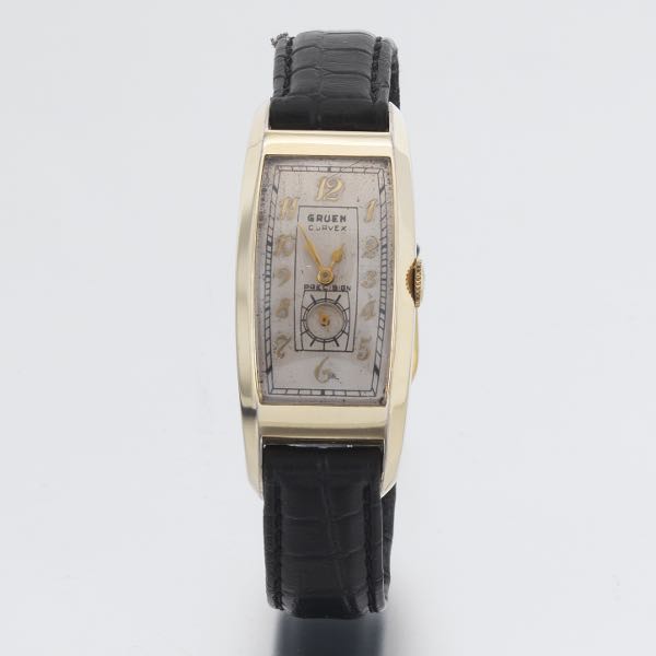 1930S GRUEN CURVEX WRISTWATCH 22 mm