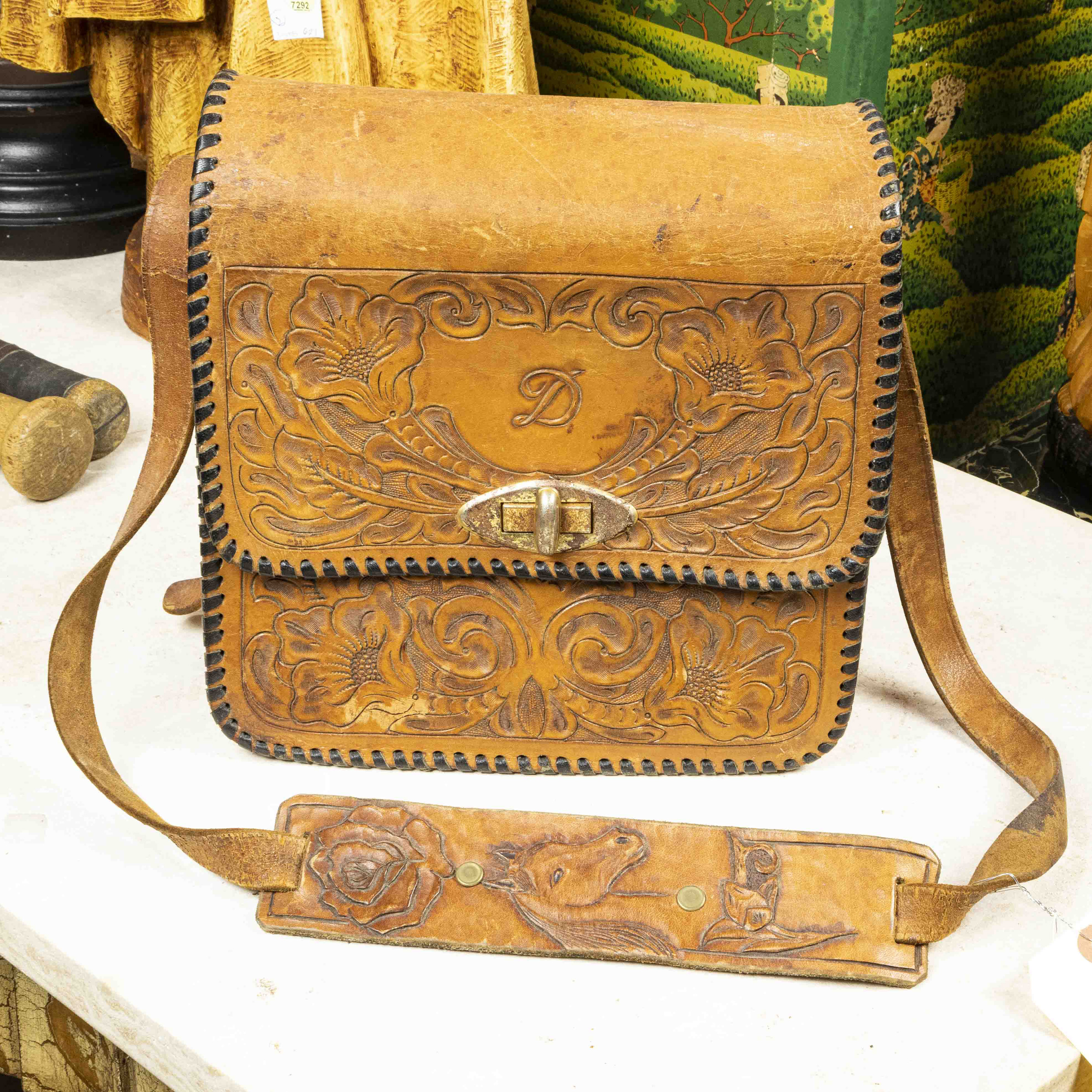 ARTS & CRAFTS STYLE TOOLED LEATHER