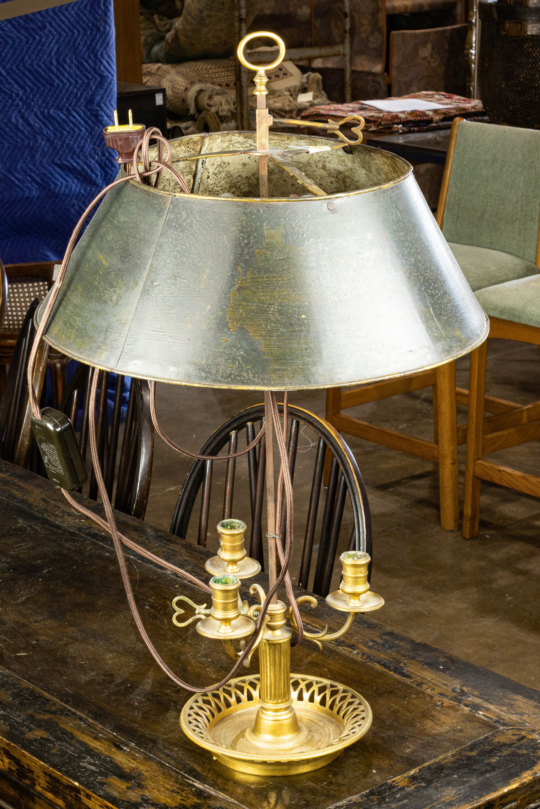 LOUIS XVI STYLE BOUILLOTTE LAMP  3a4a7f