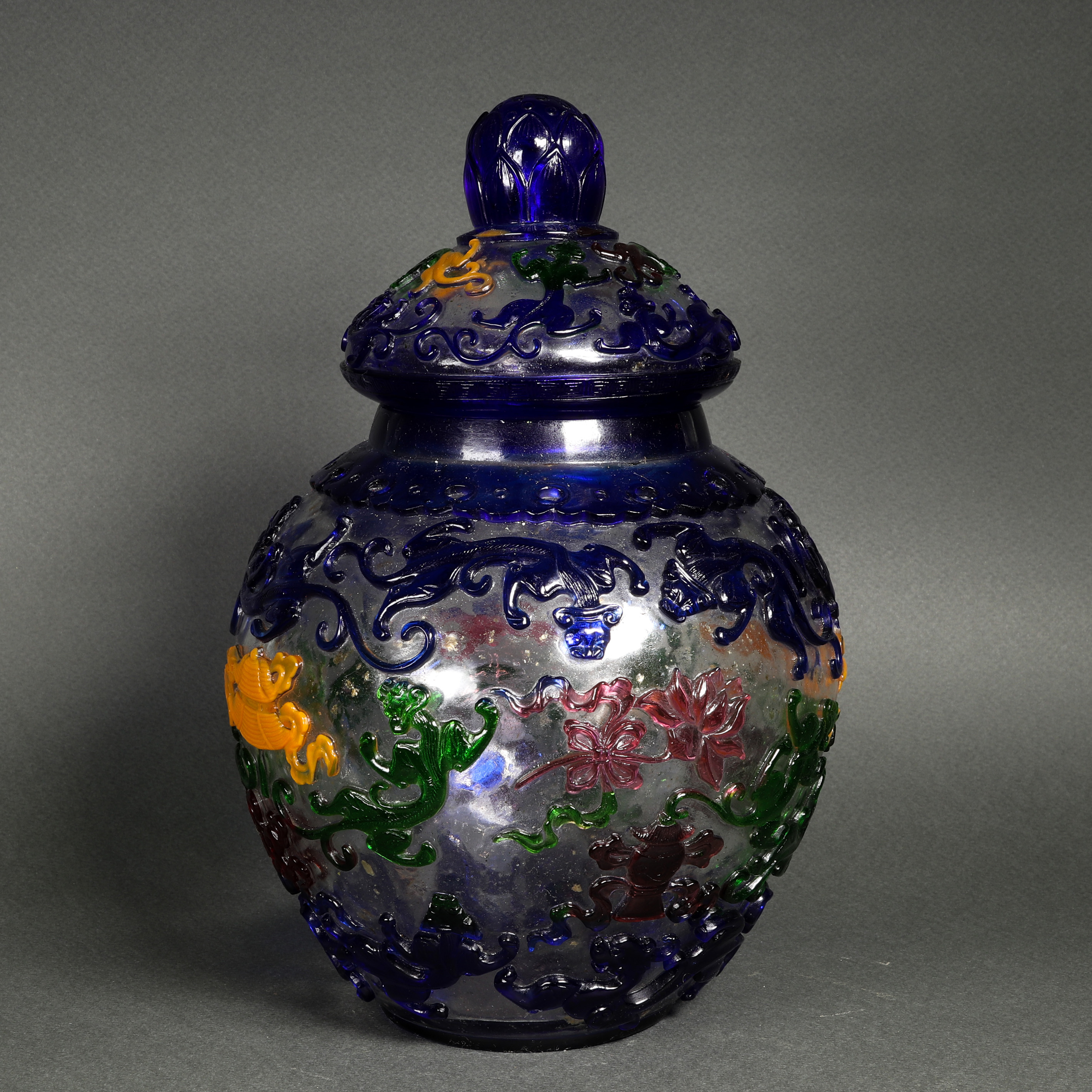 CHINESE PEKING GLASS JAR Chinese