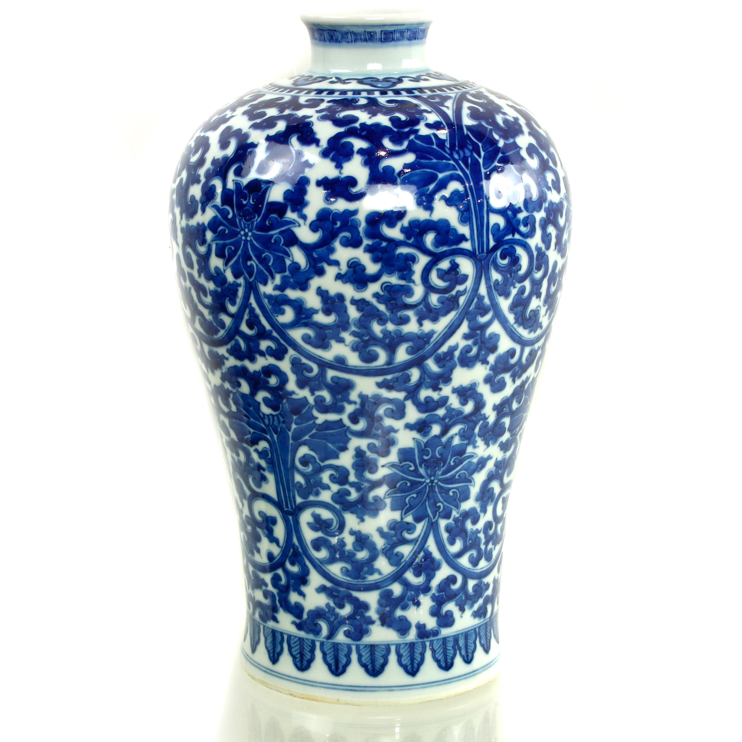 CHINESE BLUE AND WHITE MEIPING