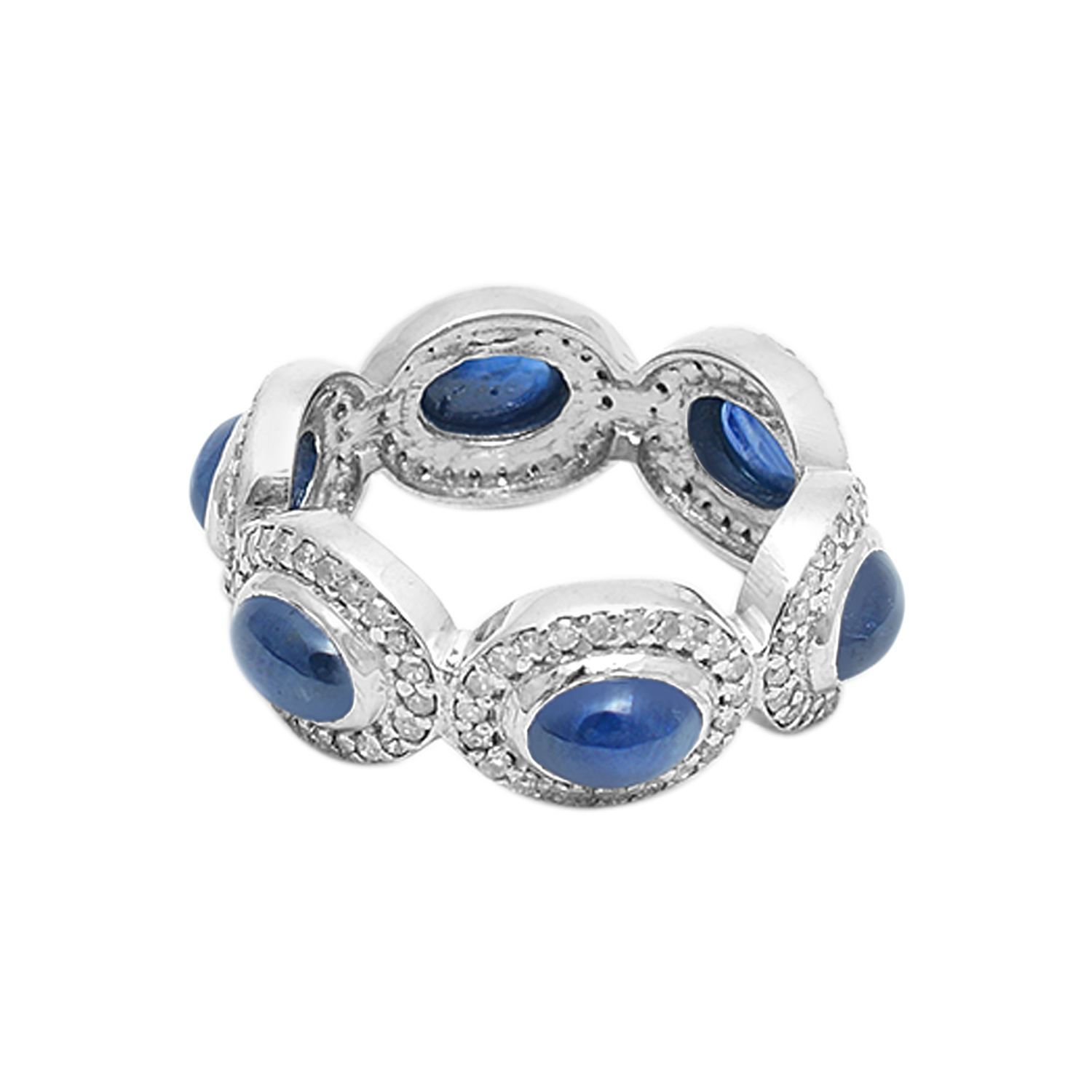 A SAPPHIRE AND DIAMOND RING A sapphire 3a4e0b