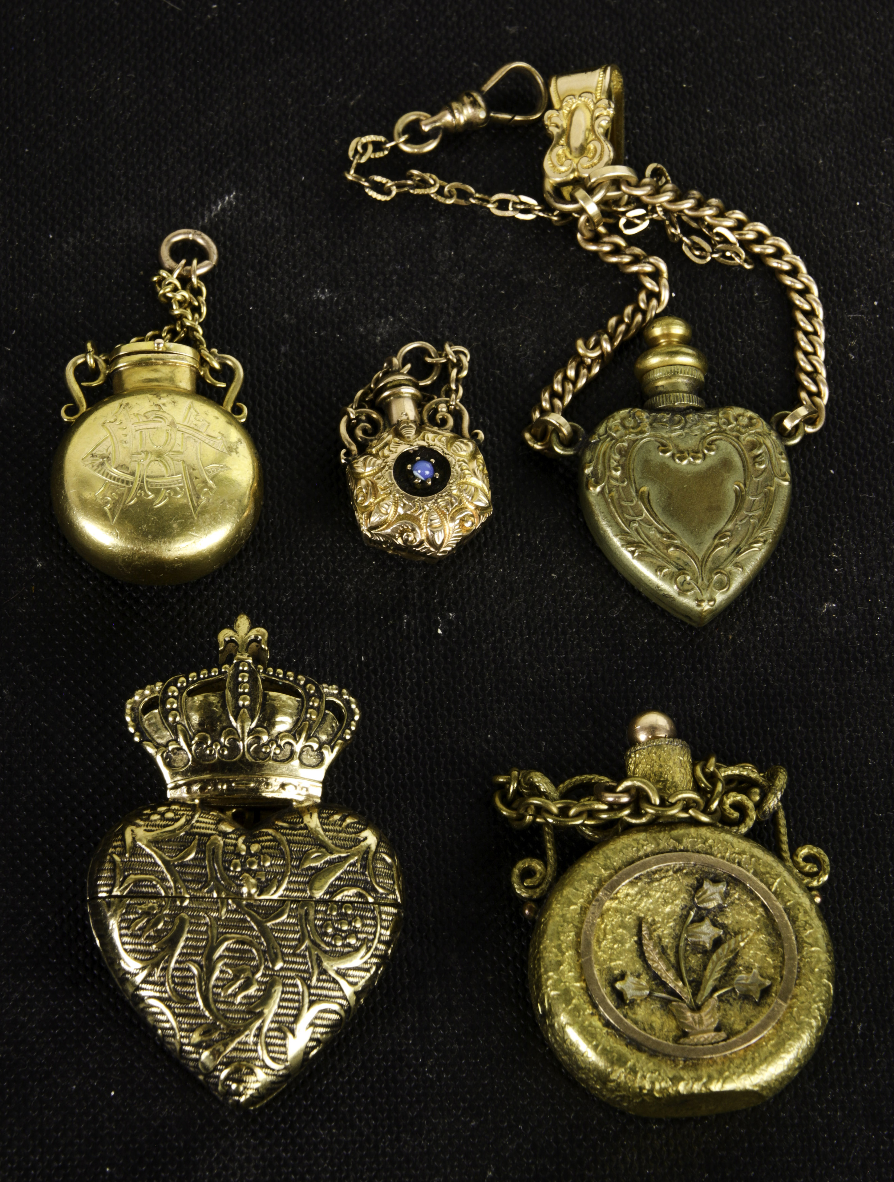 COLLECTION OF 5 ANTIQUE GOLD 3a4ee9