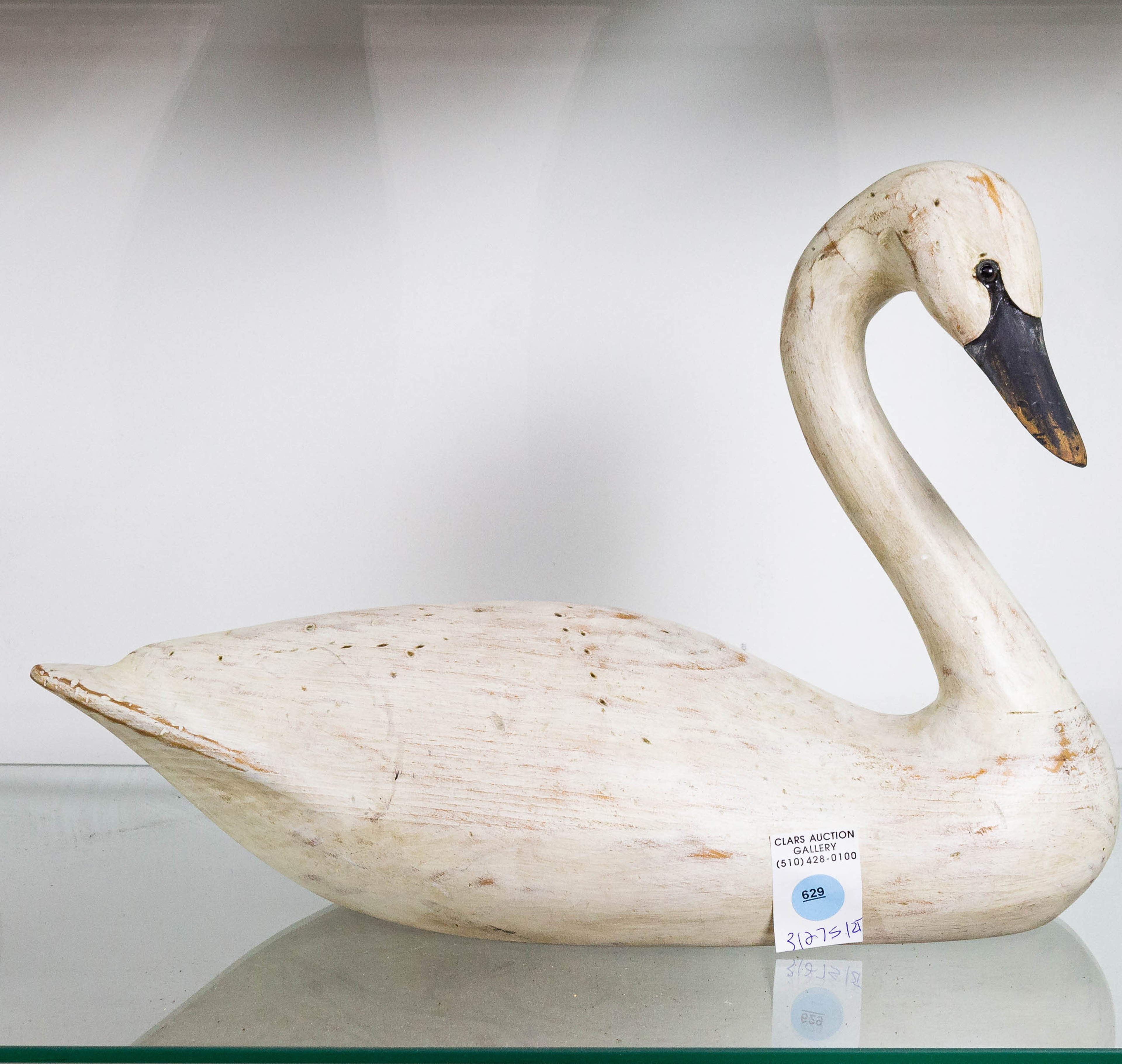 A WILLOW OAKS COLLECTIBLES SWAN