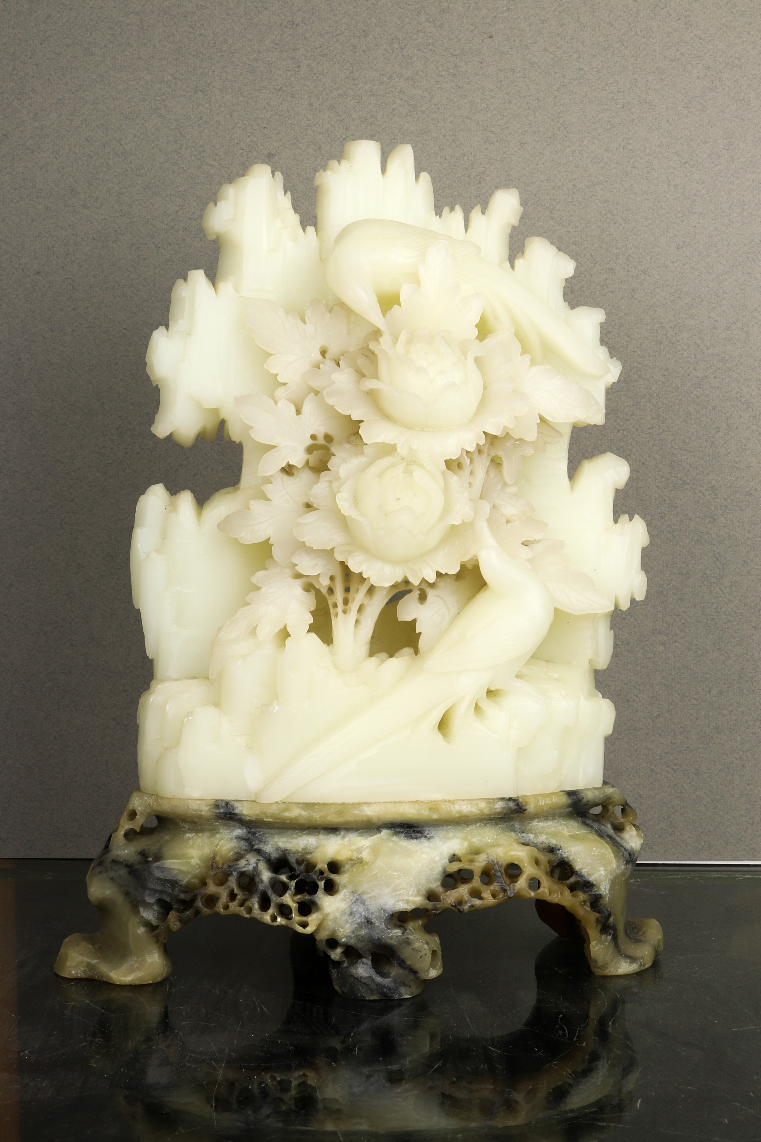 CHINESE SOAPSTONE FLORAL CARVING