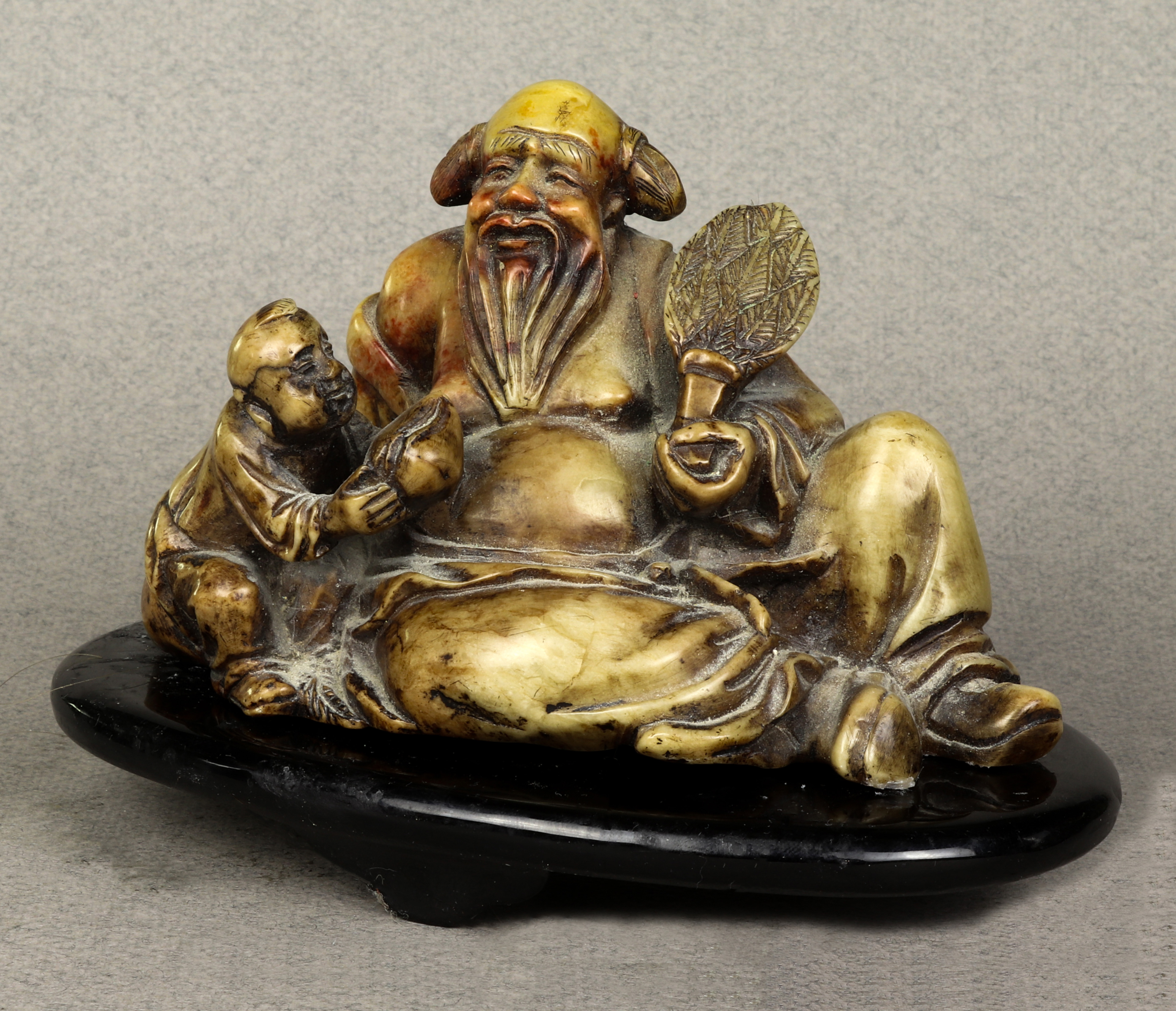 CHINESE SOAPSTONE CARVING OF AN 3a502a