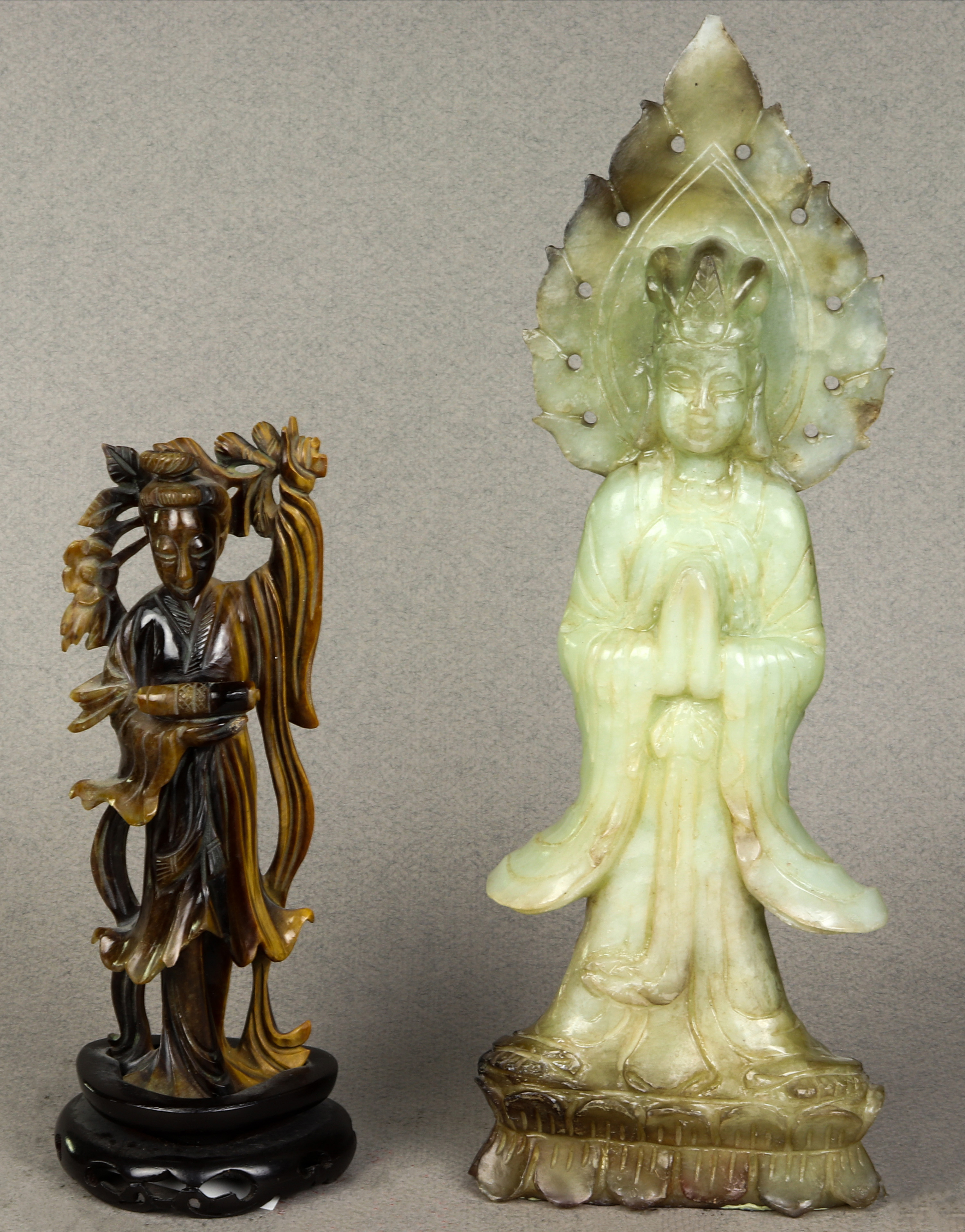  LOT OF 2 CHINESE HARDSTONE CARVINGS 3a502b