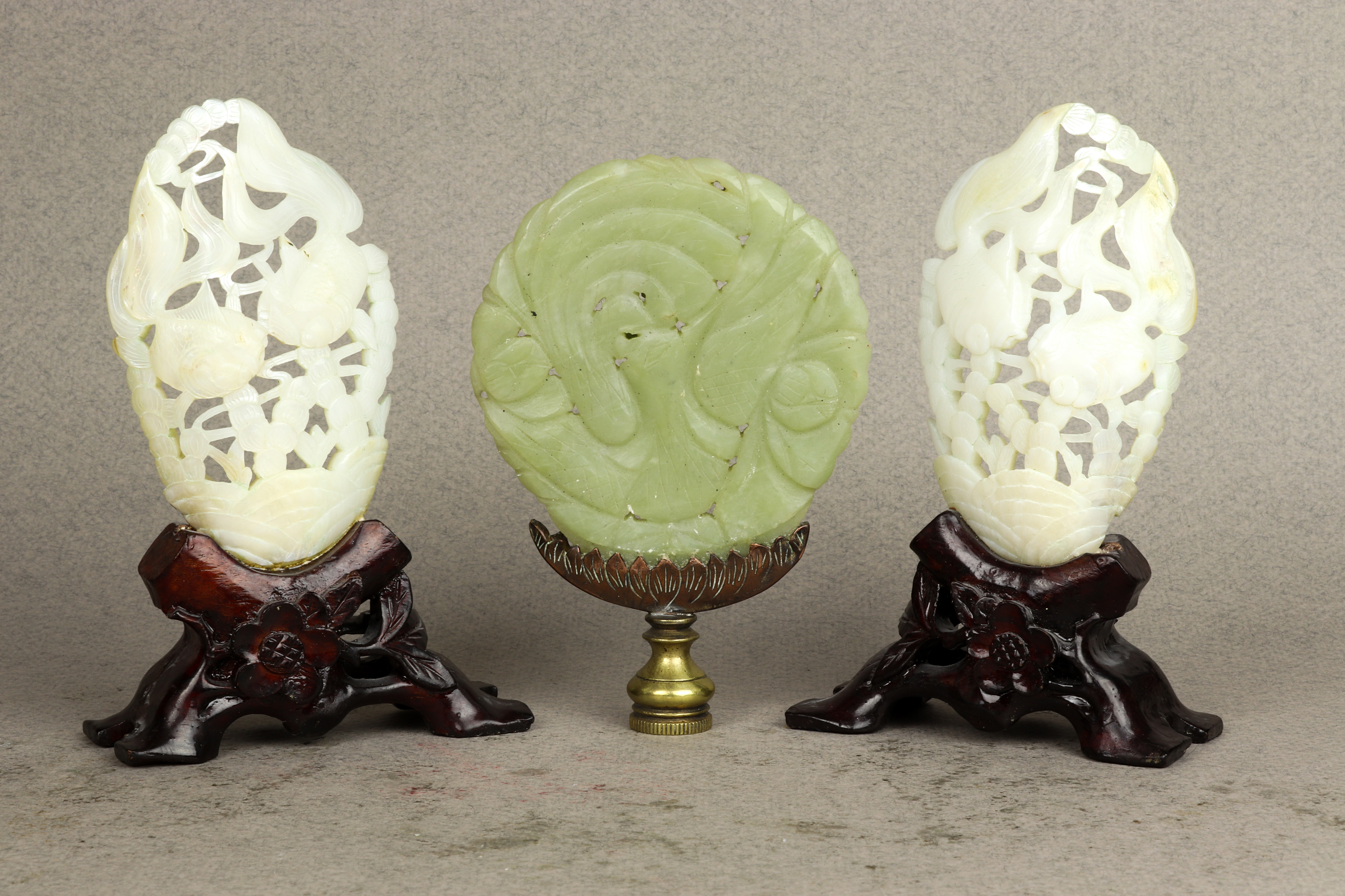  LOT OF 3 CHINESE CARVED DECORATIONS 3a5047