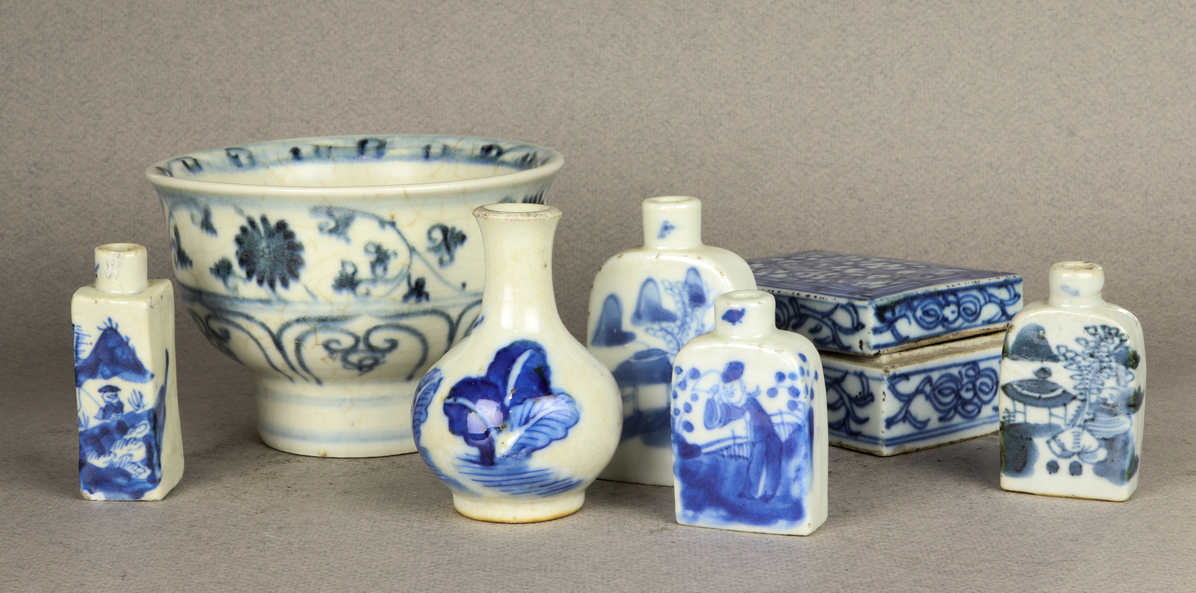 (LOT OF 7) CHINESE BLUE AND WHITE