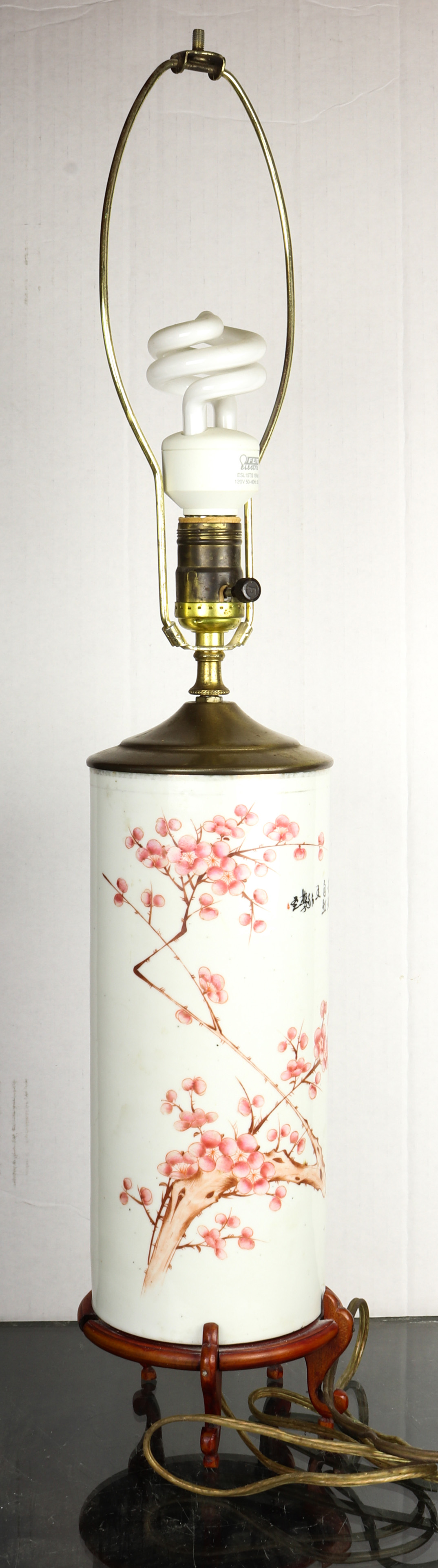 CHINESE FAMILLE ROSE HAT STAND 3a5057