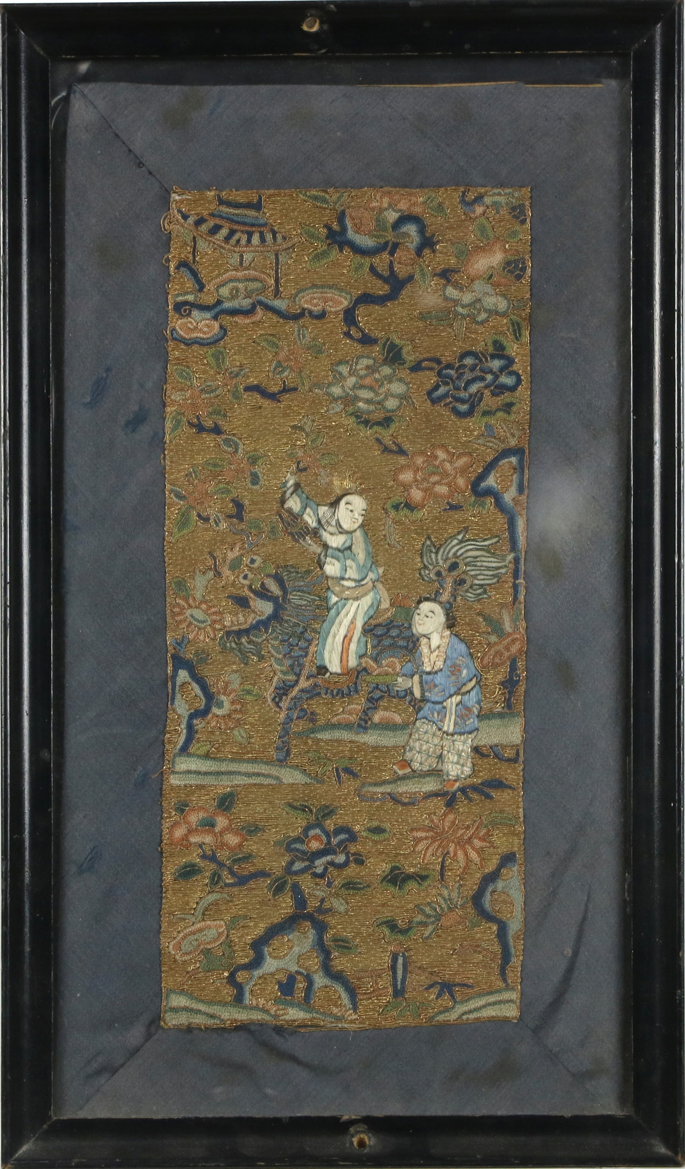 CHINESE EMBROIDERED PANEL WITH 3a507e
