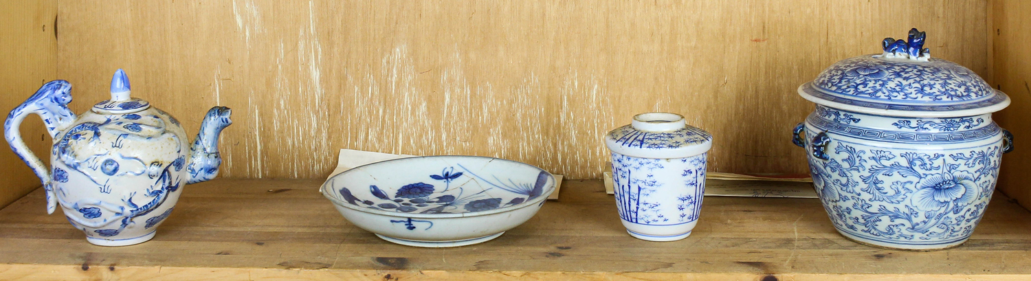 (LOT OF 4) ASIAN BLUE AND WHITE