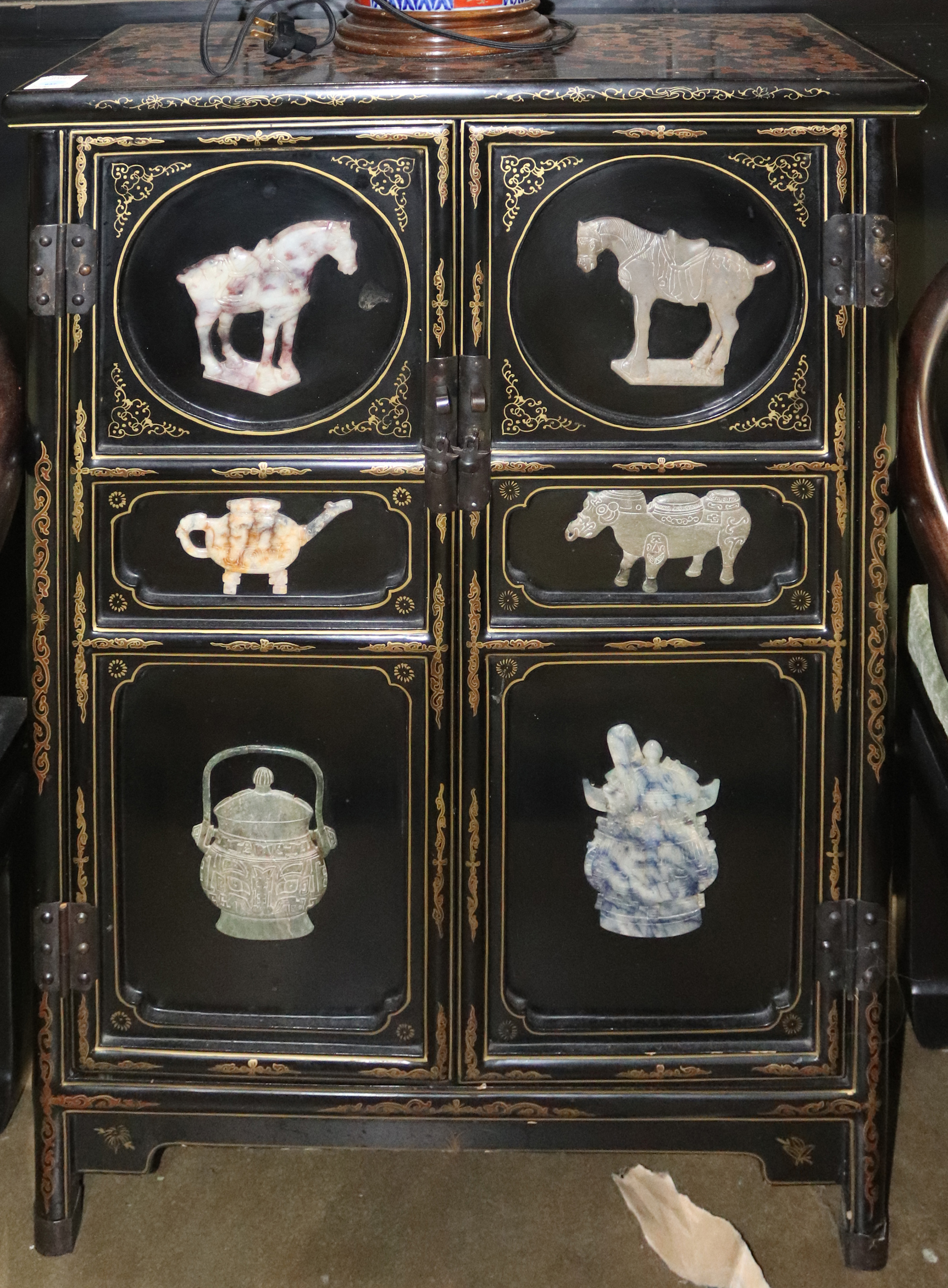 CHINESE WOOD FOUR PANEL CABINET
