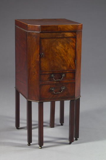 Rare George III Mahogany Dressing