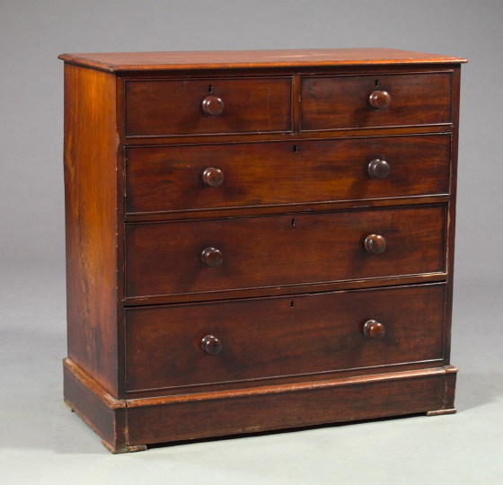 Victorian Mahogany Chest of Drawers  3a519f