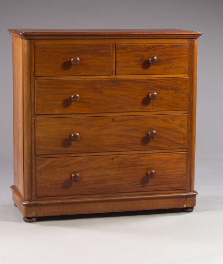 Victorian Mahogany Chest of Drawers  3a51a7