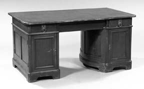 Edwardian Mahogany Pedestal Desk  3a558d