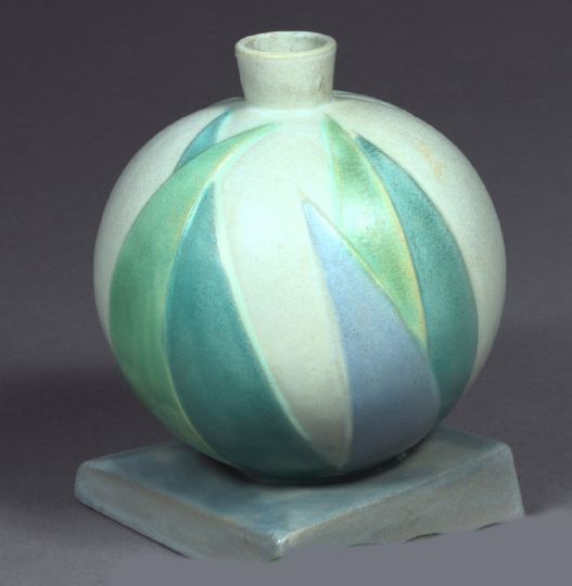 Fine Spherical Roseville Pottery 3a56cd
