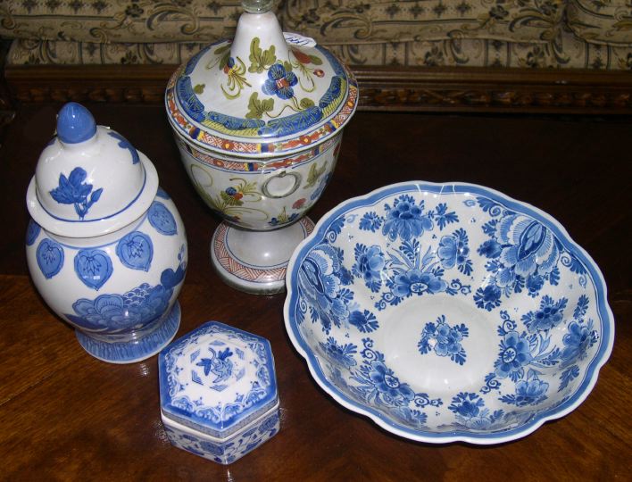 Group of Four Pieces of Porcelain,