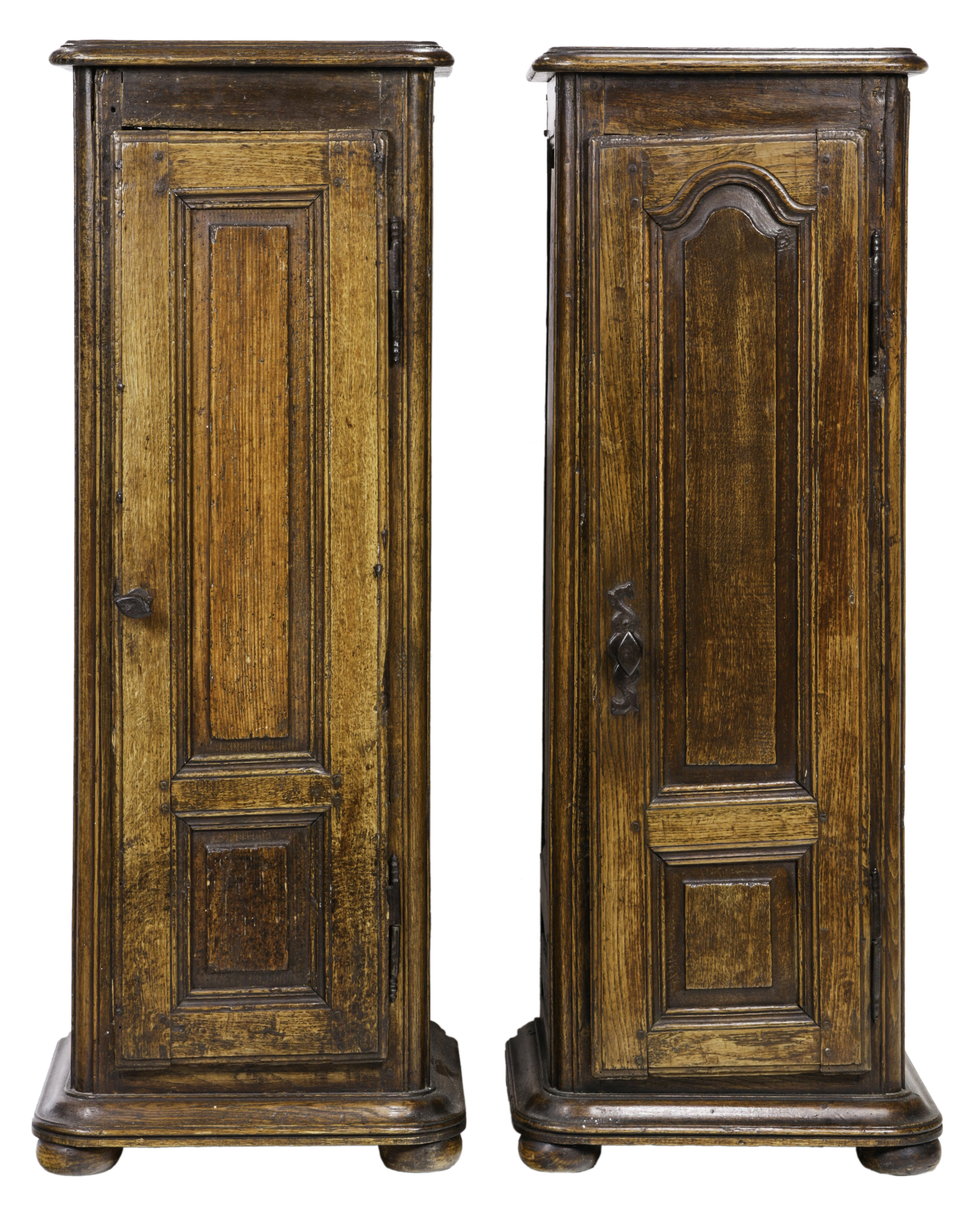 A PAIR OF FRENCH PROVINCIAL PEDESTAL
