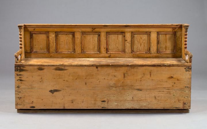 Provincial Pine Metamorphic Bench Bed  3a585d