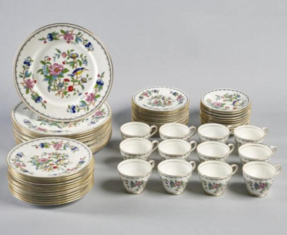 AYNSLEY TABLEWAREA partial tableware