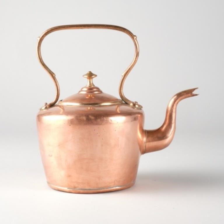 COPPER KETTLEA copper kettle with