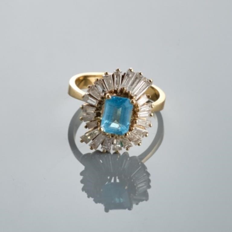 14K GOLD TOPAZ RING WITH DIAMONDSA 3a8721