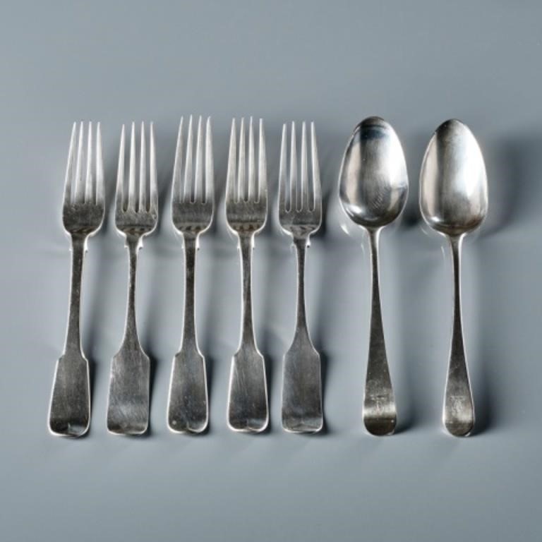 SEVEN PIECES OF GEORGIAN STERLING