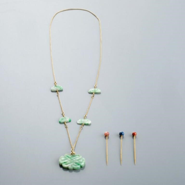 CARVED JADEITE GOLD NECKLACEA 14kt