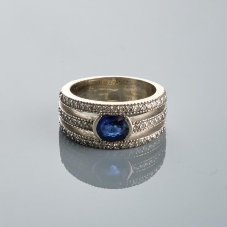 14K GOLD SAPPHIRE RING WITH DIAMONDSA