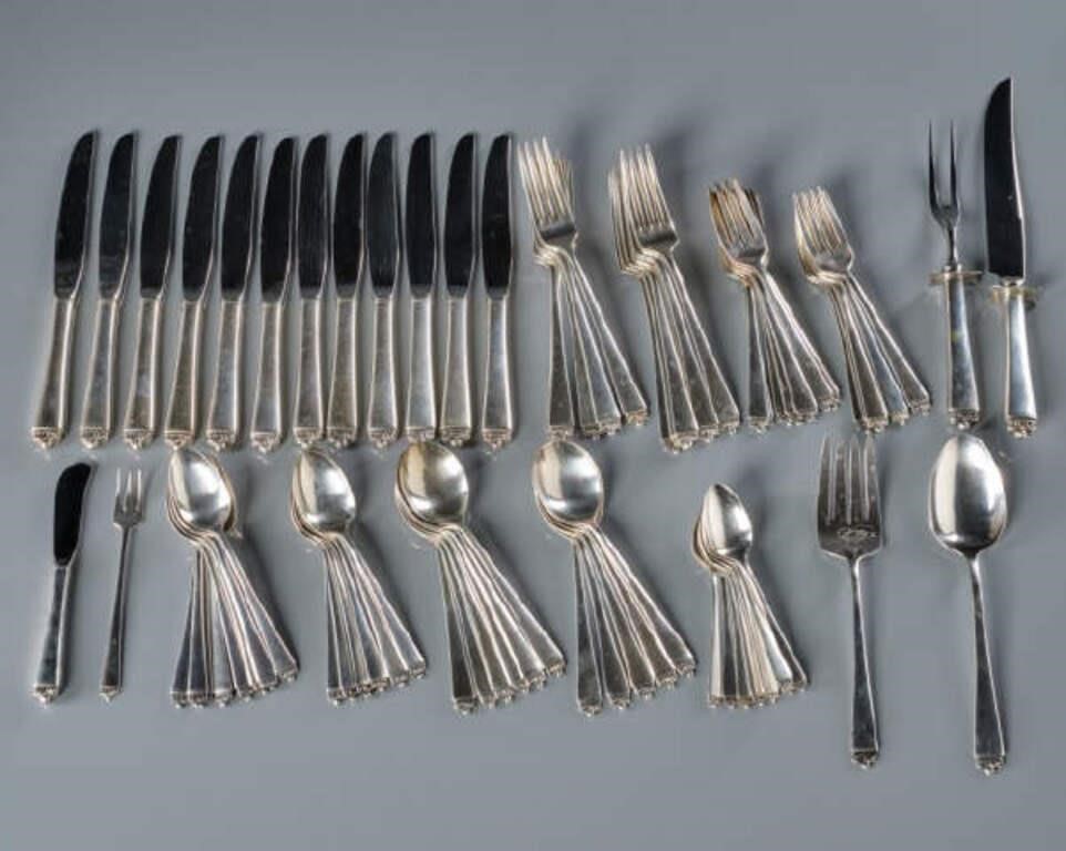 ONEIDA STERLING FLATWAREA partial flatware