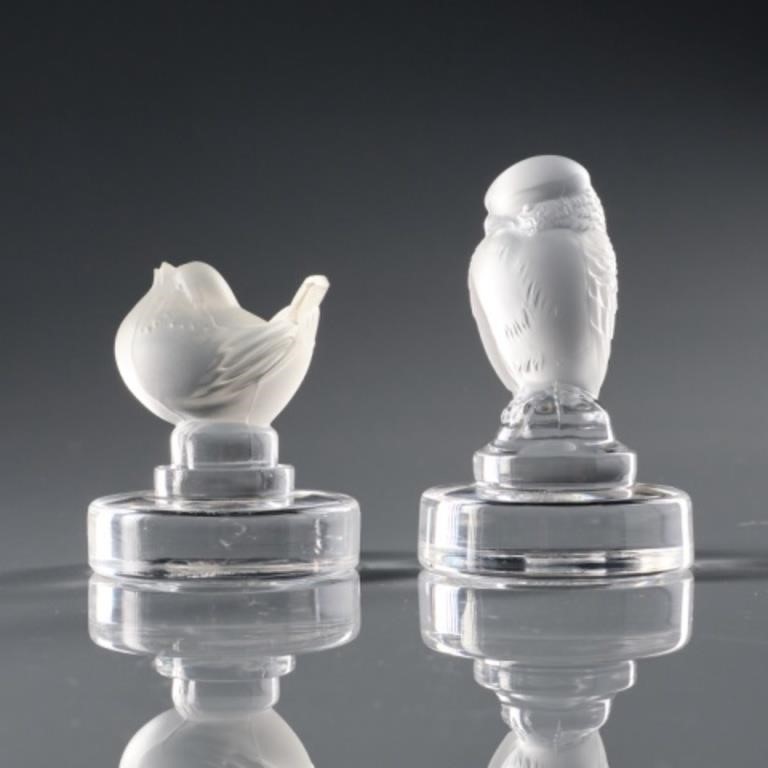 TWO LALIQUE FROSTED BIRD FIGURINESTwo