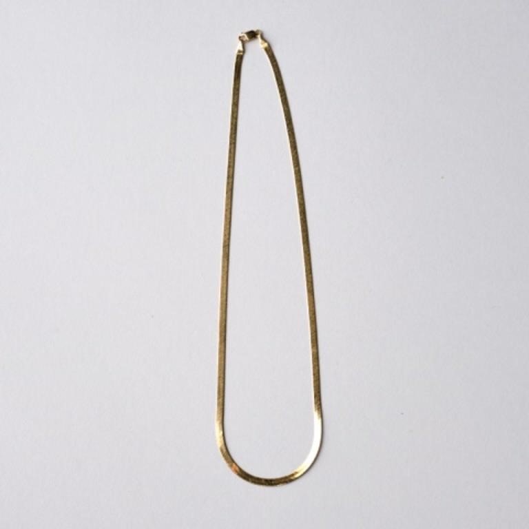 18KT GOLD NECKLACEAn 18kt yellow 3a88c2