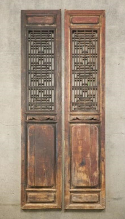 PAIR OF LARGE ASIAN DOORSA pair 3a896a