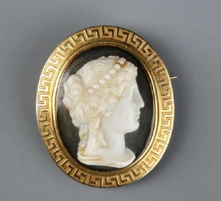 HIGH RELIEF PENDANT - CAMEO BROOCHA