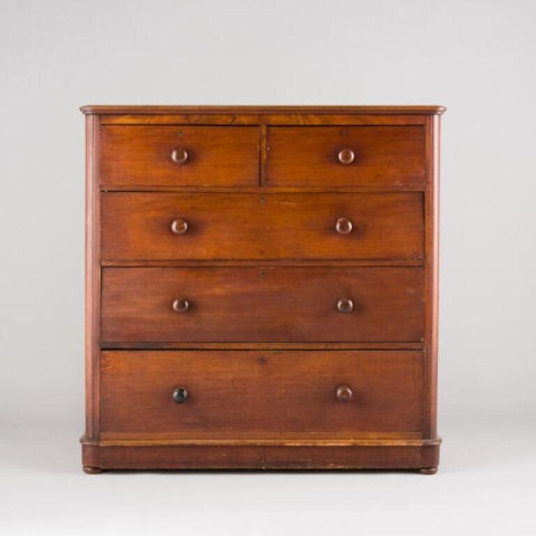 FLAT FRONTED MAHOGANY CHEST OF