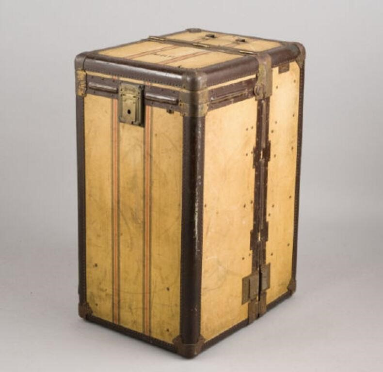 HARTMANN STEAMER TRUNK, CIRCA 1930A