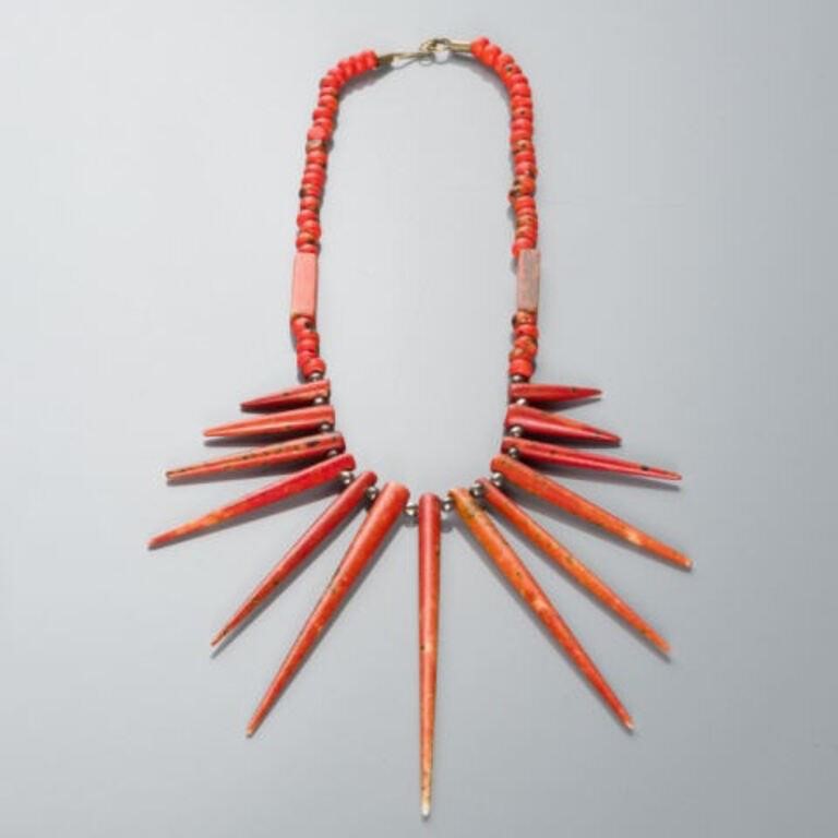 CHINESE MODERNISTIC CORAL NECKLACEA